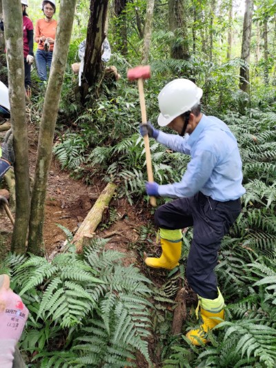 林業保育署宜蘭分署攜手羅東社大舉辦松羅湖山徑手作步道活動 打造安全登山環境 (4)